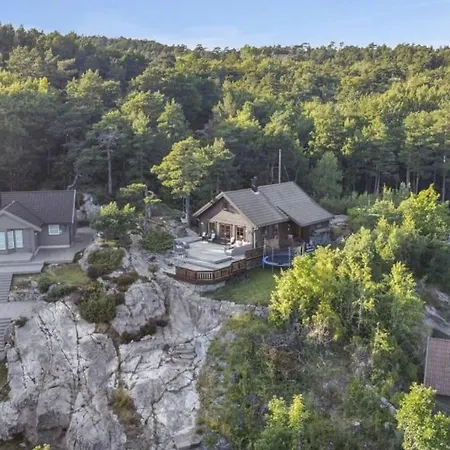 Holiday home Coastal Surrounded By Nature In Sogne *